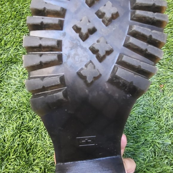 Dr. Martens ( KENDRA ) Size: US 9   UK 7   EU 41 - Picture 2 of 8